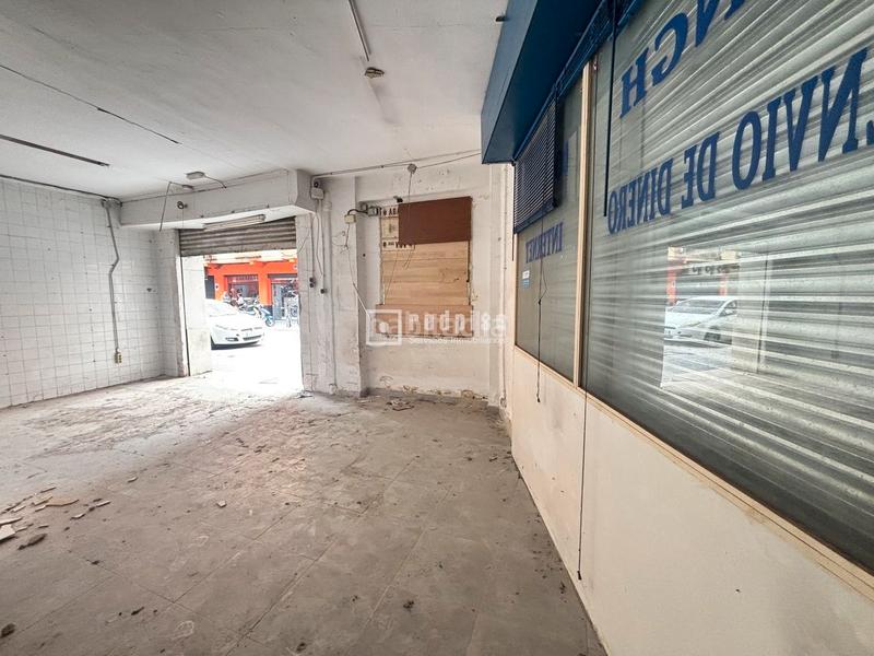 Foto 1aa790c9-5721-4e54-9f46-98316200e72c. Local comercial  a la venta en calle torrevieja. en Valencia