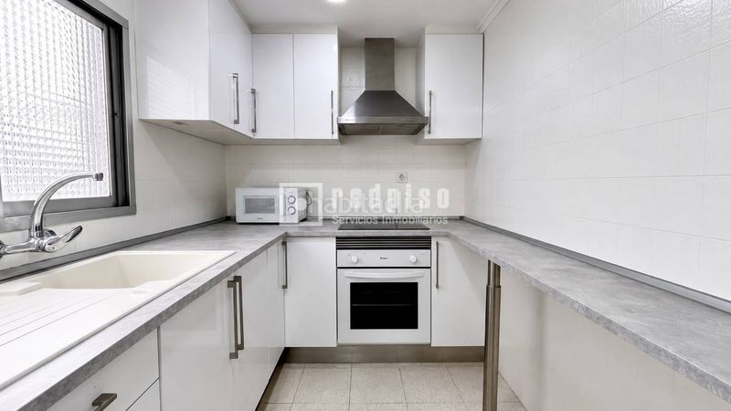 Foto e259a7d5-735e-400e-a16f-a8b2060f641e. Pis amb aparcament a La Raïosa Valencia