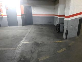 Parking coche en Ronda de sant ramon 93. Plaza de parking en venta en ronda sant ramon 95