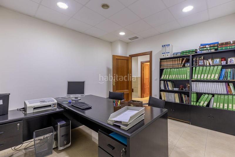 Foto 854f3c5c-a705-43f9-bc2a-4ed90db05605. Ufficio in Plaza de Toros Granada