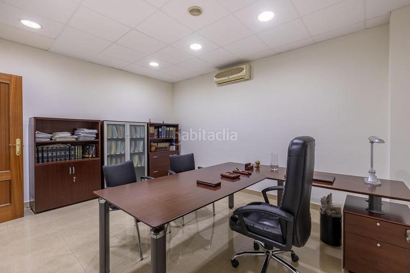 Foto f57740c4-f566-49f6-a441-944aa380726d. Ufficio in Plaza de Toros Granada