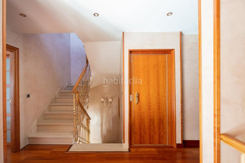 Foto cc6df999-1dfd-4d20-b803-a628a7e47ca8. Chalet a la venta chalet de lujo en La Cruz Granada