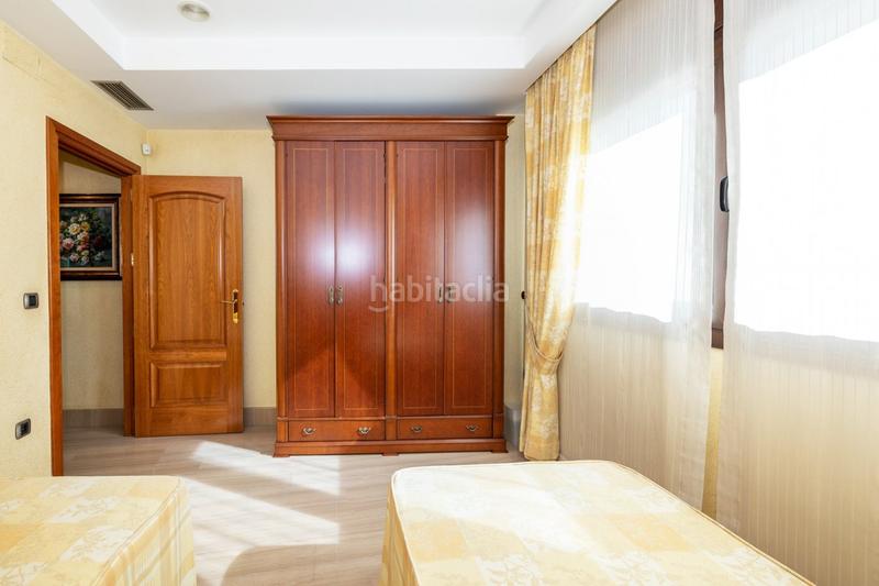 Foto d0abee30-5937-4ea7-8041-b760b19af950. Chalet a la venta chalet de lujo en La Cruz Granada
