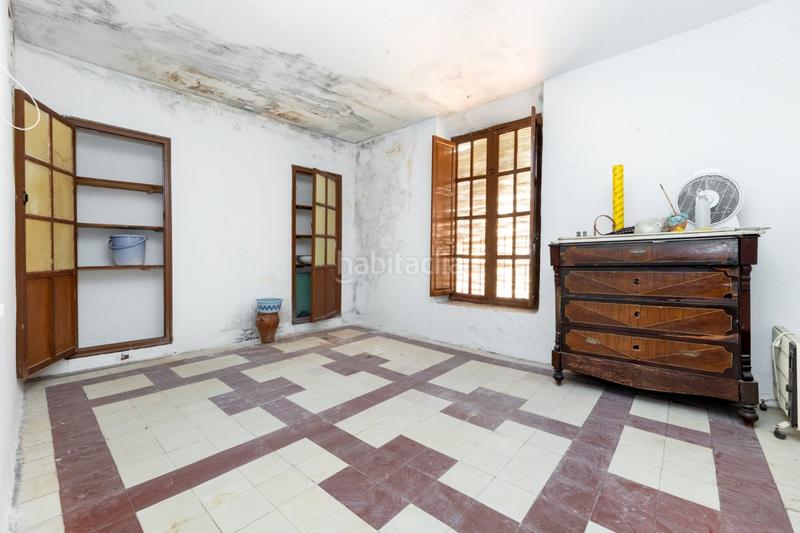 Foto 00b9e84d-064a-43b2-b75a-85638fc9b2a9. Edifici a Guadix