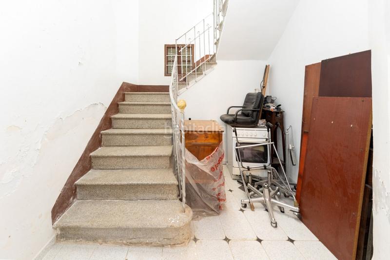 Foto b0d1d8c9-f917-47fb-bf0b-706842473280. Edifici a Guadix