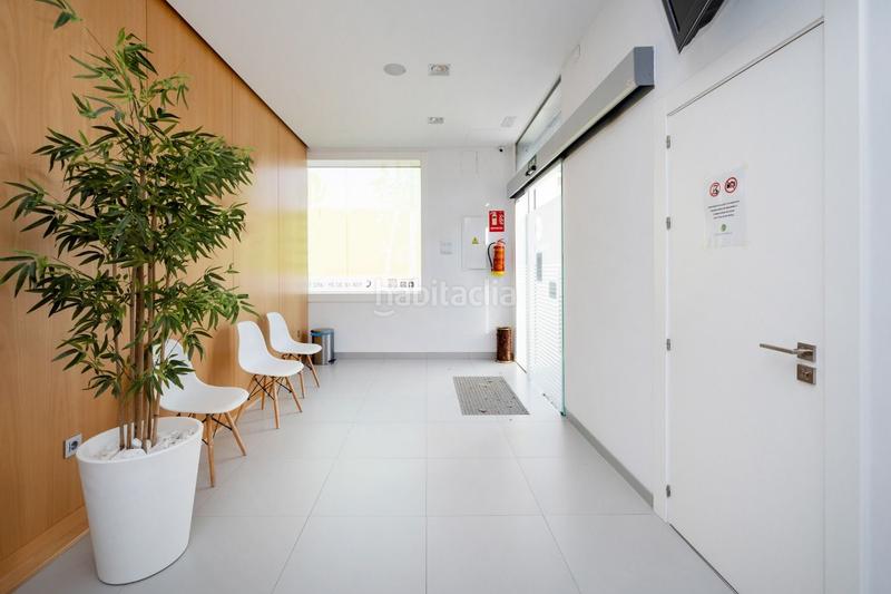 Foto 90aaa361-e2d9-4033-a19f-1d3153fce6e2. Local comercial a la venta local comercial en Cervantes Granada