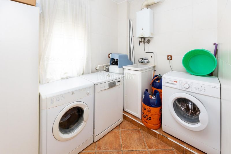 Foto b6f9988f-bc69-4380-a4f0-17143338efbb. Pis a Zagra