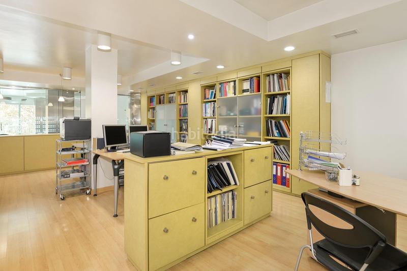 Foto 57e4917a-ec77-40e0-801d-7e89de97cb94. Geschäftsraum in Cervantes Granada