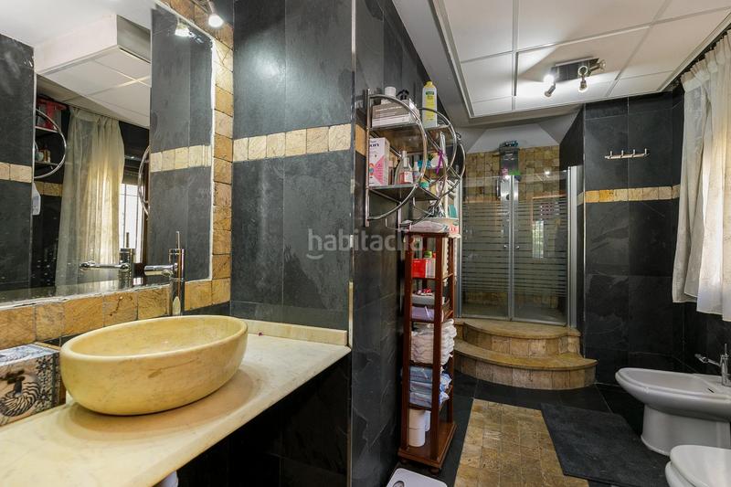 Foto 1ff4a477-c29d-4fe0-a419-3a7d13ae827e. Chalet  en primera linea del campo de golf de las gabias en Gabias (Las)