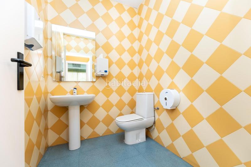 Foto 40af0c94-46ce-4bf3-8932-75e5b6969d95. Nau industrial a Polideportivo Alhendín