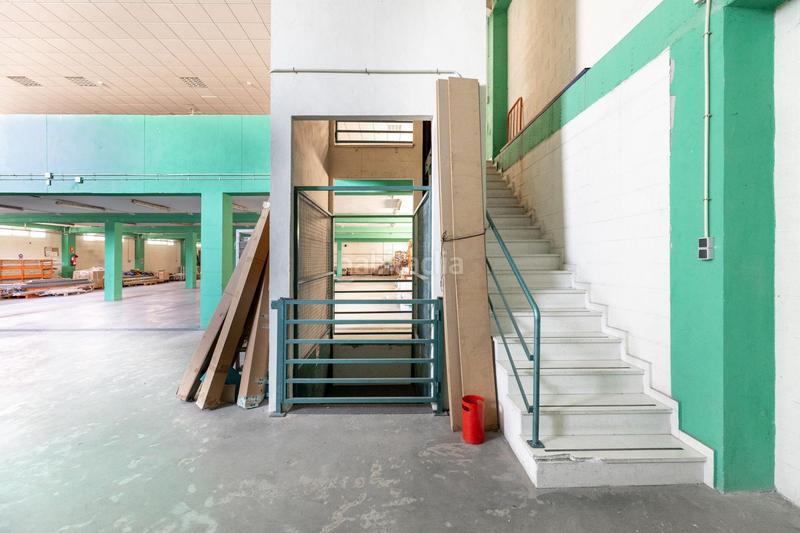 Foto b51782e8-507e-4fe7-817a-a30a6a62114a. Nau industrial a Polideportivo Alhendín