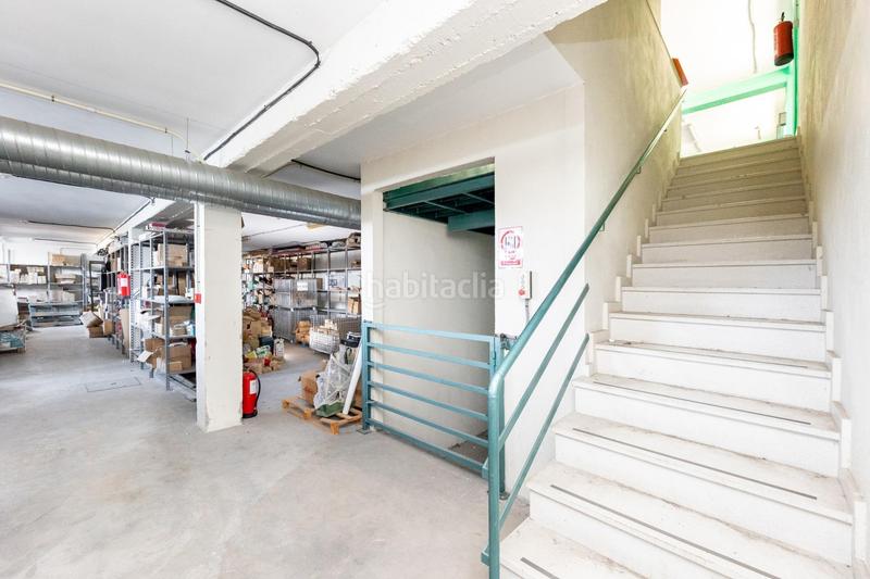 Foto e32bc456-ed36-4591-bbe1-2a2246fd6389. Nau industrial a Polideportivo Alhendín