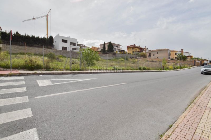 Foto 4fe66f8d-7d70-4ee9-8206-eff22e2fbe10. Terreno residencial en calle de trevenque 17 parcela edificable en el barrio en Monachil