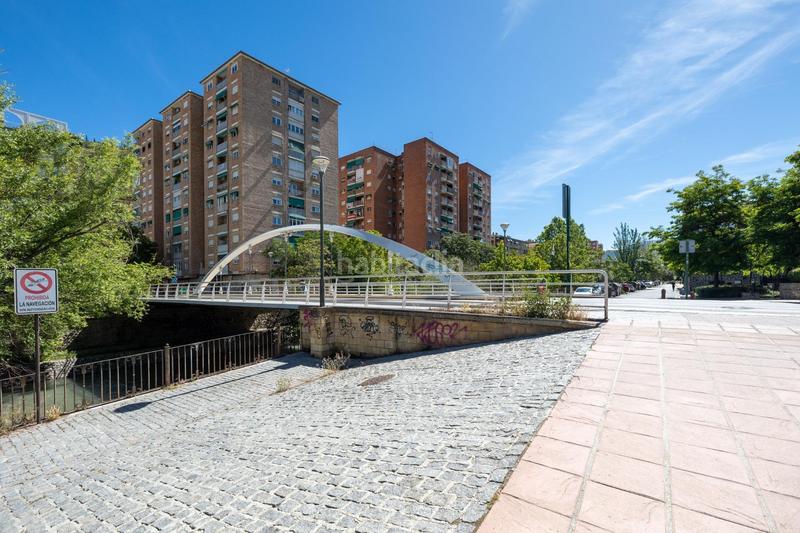 Foto b395ef9f-b9b8-4234-b790-4bceb515d56c. Rural plot in Cenes de la Vega