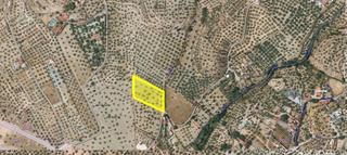 Terreny residencial  Calle cueva del álamo. Oportunidad única para invertir en un terreno con un acceso inme