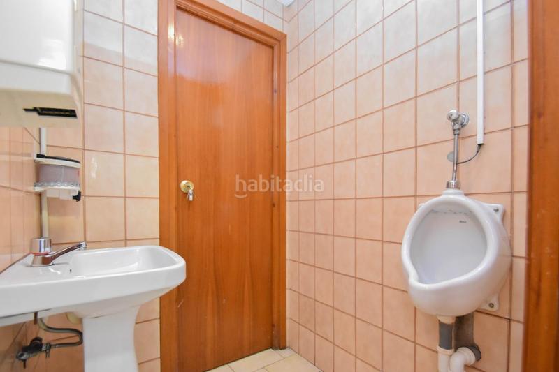 Foto 7eaae38f-9275-4337-a8ab-c0e14b9e312b. Locale commerciale in plaza de poeta garcilaso de la vega 6 in Granada