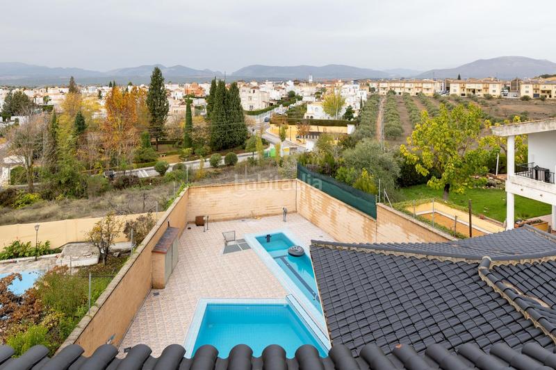 Foto 265c6d61-ce0a-4675-95a4-8742c5b3785b. Chalet vive el lujo y la seguridad en cortijo del aire, granada! en Albolote