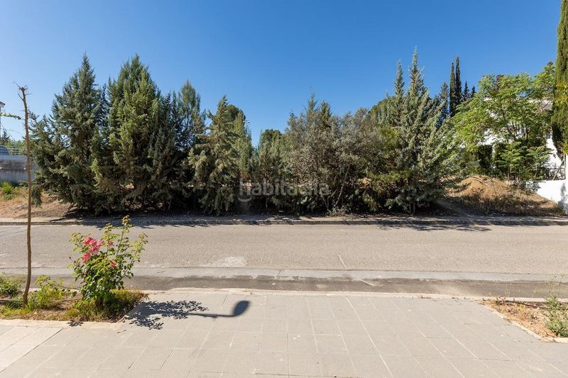 Foto 0d6a96b3-270f-42a0-bf76-4a3b7331df1e. Terreno residencial solar en urbanizacion parque del cubillas en Albolote