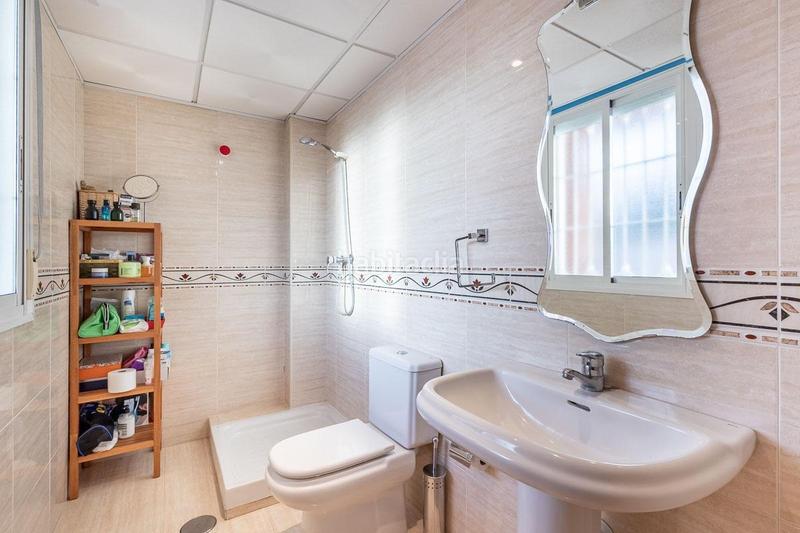 Foto 506584e8-fc42-4053-aa17-c1bd352651e6. Casa precioso chalet en Atarfe