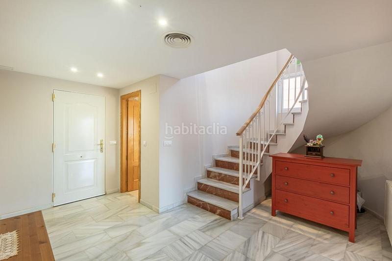 Foto e90622f0-f9f0-498b-ba46-d5c9b83bc7a5. Casa precioso chalet en Atarfe