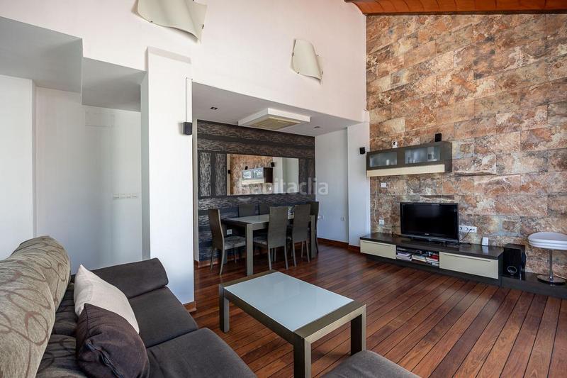Foto db2b6537-dc19-4362-8803-45e39c545aa2. Ático  dúplex premium en el corazón lujo, espacio y vistas de ensueño. en Granada