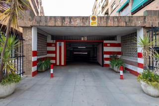 Aparcament cotxe  Avenida andalucia. Estupenda plaza doble cerrada