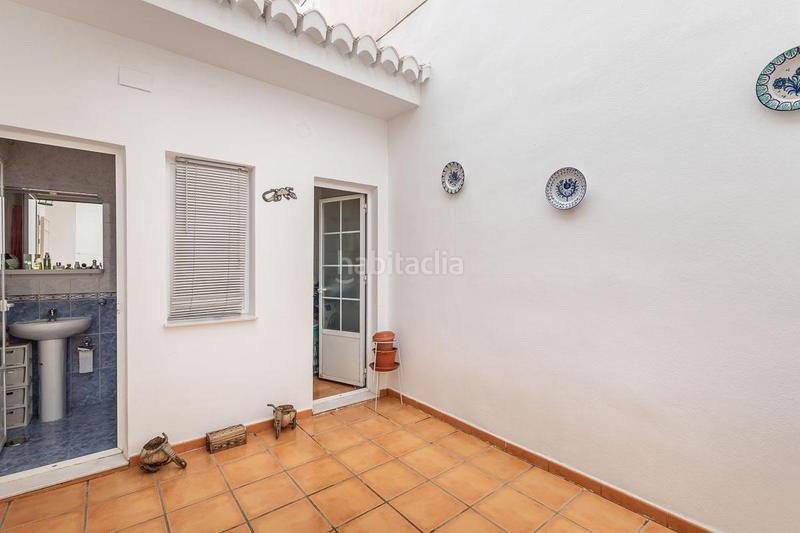 Foto 9f59883d-f118-4dae-8ae8-5c952c473f74. Casa pareada en calle alhamar 11 adosada en el centro en Peligros
