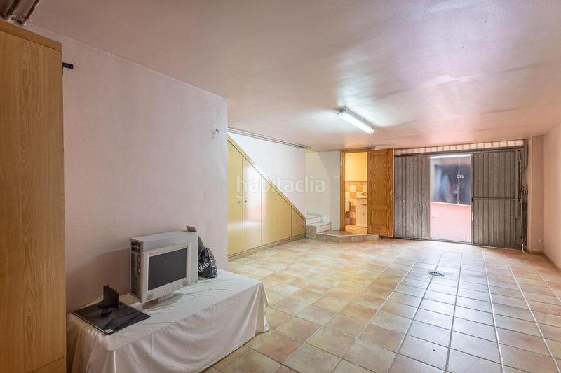 Foto c5755c9b-f26a-441d-b117-9d1f2c11e7b3. Casa pareada en calle alhamar 11 adosada en el centro en Peligros