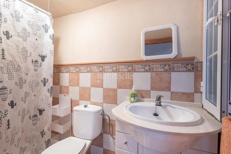 Foto f388833b-62f5-4b64-82f7-7cd1670210d4. Casa pareada en calle alhamar 11 adosada en el centro en Peligros
