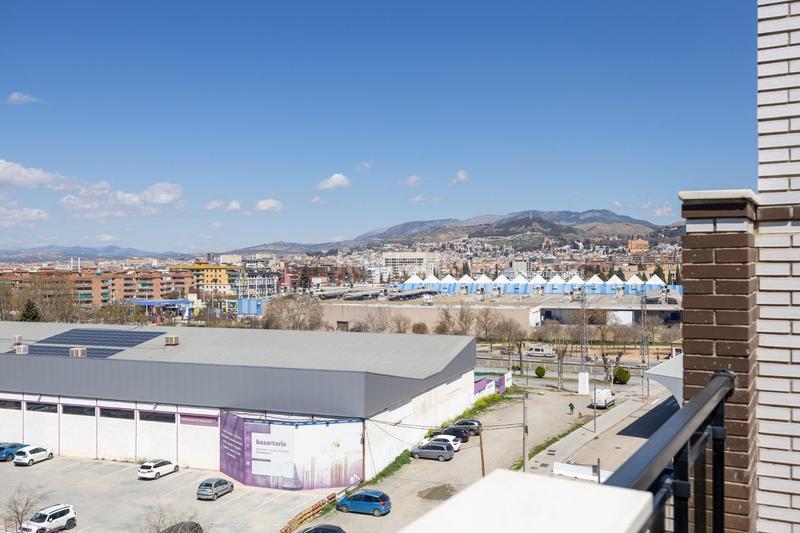 Foto f5eb61c1-45a0-4348-9e13-fde4e2258254. Àtic amb aparcament piscina a Campus de la Salud Armilla