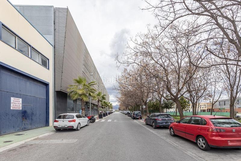 Foto 5900363f-cb57-488d-aa12-60a0888013e5. Oficina a madroño a Atarfe