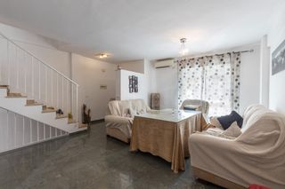 Haus in Calle de juan de la cierva 45. Estupenda casa en churriana