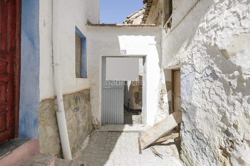 Foto 0d9b35d0-fa81-4575-a52f-0060e3fb9edd. Masía gran vivienda para reformar en el centro de dilar en Dílar