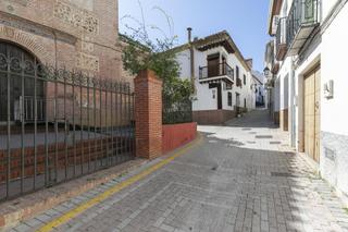 Masia  Calle de la iglesia. Gran vivienda para reformar en el centro de dilar
