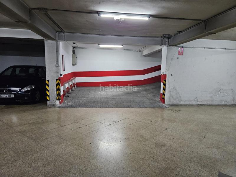 Foto c71ce131-9560-4d9c-a9e7-e1e9b4019b91. Aparcament cotxe a Centro - Sagrario Granada