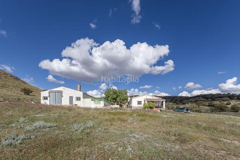 Foto 534bbcdb-4891-4265-b60b-fce3ea51859c. Finca rústica a Guadix