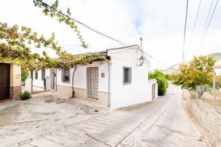 Casa en Mocln. Casa en olivares