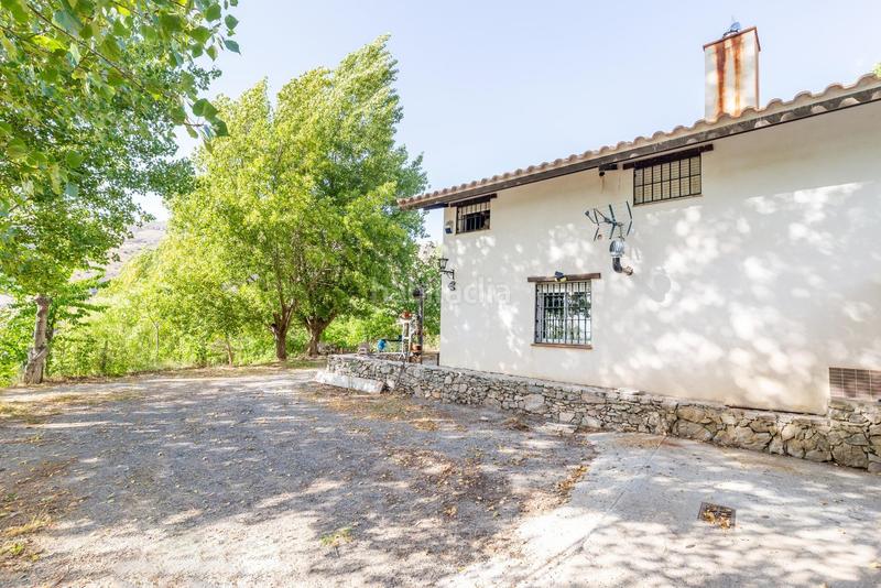 Foto ba4584ed-2a01-433c-b530-fa41001e8121. Masía gran finca con vivienda registrada en Cogollos de la Vega