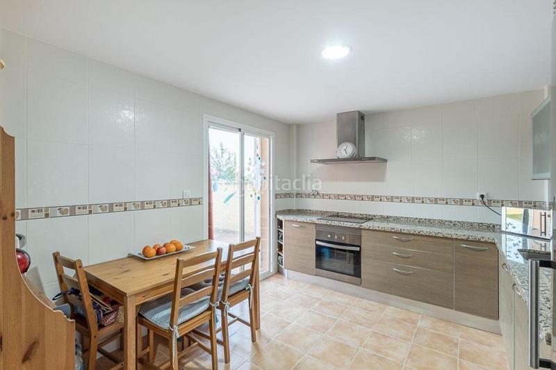 Foto 0b2249e9-46bd-4dc4-a535-46047fab7fb6. Xalet amb calefacció aparcament piscina a Atarfe