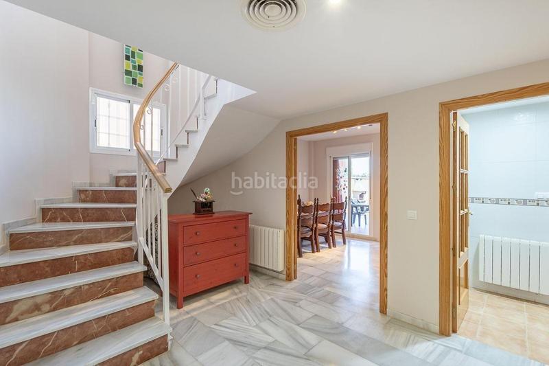 Foto 423bd09c-1025-471f-b27a-049bddfa4b09. Xalet amb calefacció aparcament piscina a Atarfe