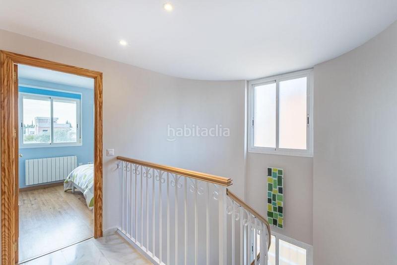 Foto b738124a-ee89-4c35-b6d6-20f10051c154. Xalet amb calefacció aparcament piscina a Atarfe