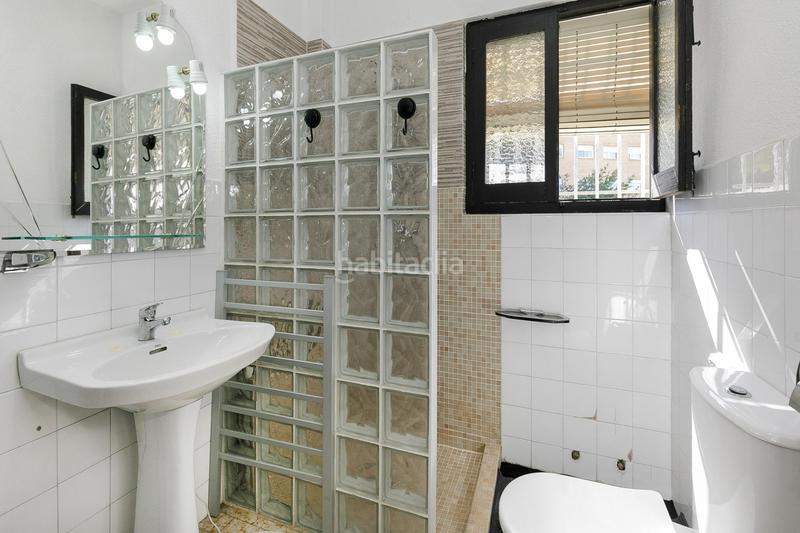 Foto a3ab7bc3-849d-42a2-b830-17401d271bf6. Casa a schiera in Cervantes Granada