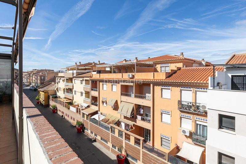 Foto 8e2b48de-d4c6-4ba9-9425-3e62b858debe. Attique avec chauffage parking dans San Miguel Armilla