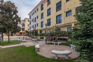 Attique à Cájar. Piso en cajar con 3 dormitorios, garaje y piscina comunitaria.