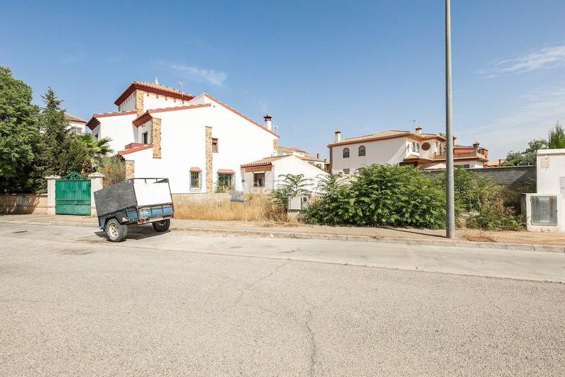 Foto 7baf5cb6-f798-4d22-ae2f-a67aef13b515. Residential plot in Atarfe