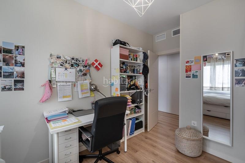 Foto c3aec074-3622-48b3-a8fc-f4cdf387da55. Piso junto a alhamar en Fígares Granada