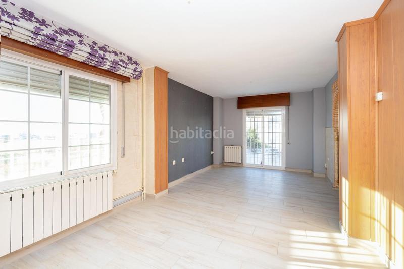 Foto 77539bbc-39f8-48ab-9b74-128a10076896. Reihenhaus mit heizung parking in Pulianas