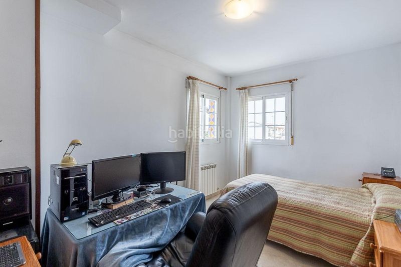 Foto 66080507-da46-4d26-8466-f6bd443a933f. Casa amb aparcament piscina a Peligros