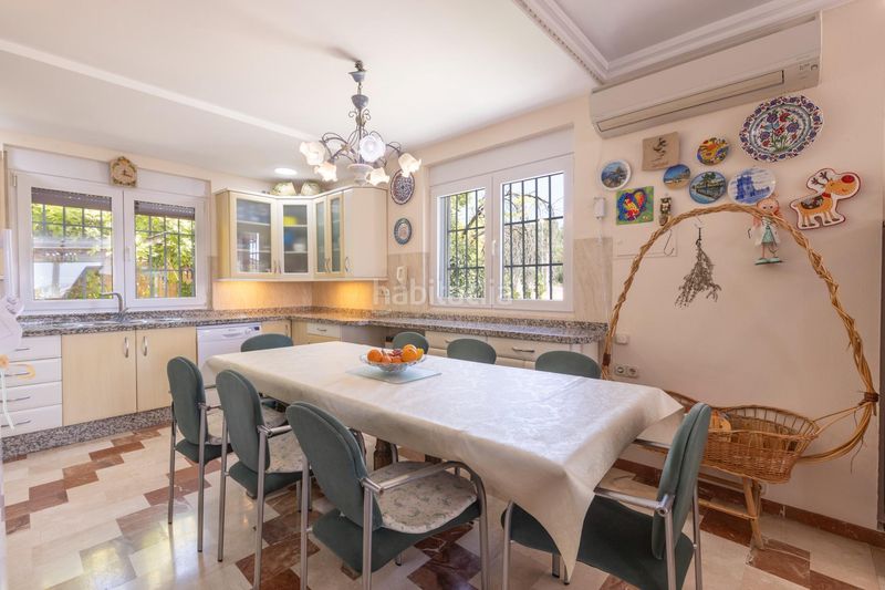 Foto 5cecdbab-326c-4809-bbc2-6e91146bff27. Casa amb aparcament piscina a San Francisco - El Chorrillo Gabias (Las)