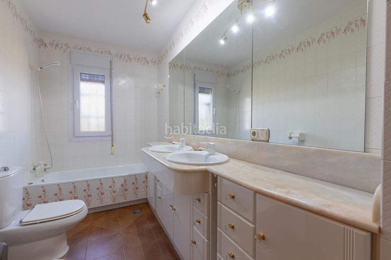 Foto 6f2bc30f-141d-47b7-8f4e-938791258d00. Casa amb aparcament piscina a San Francisco - El Chorrillo Gabias (Las)